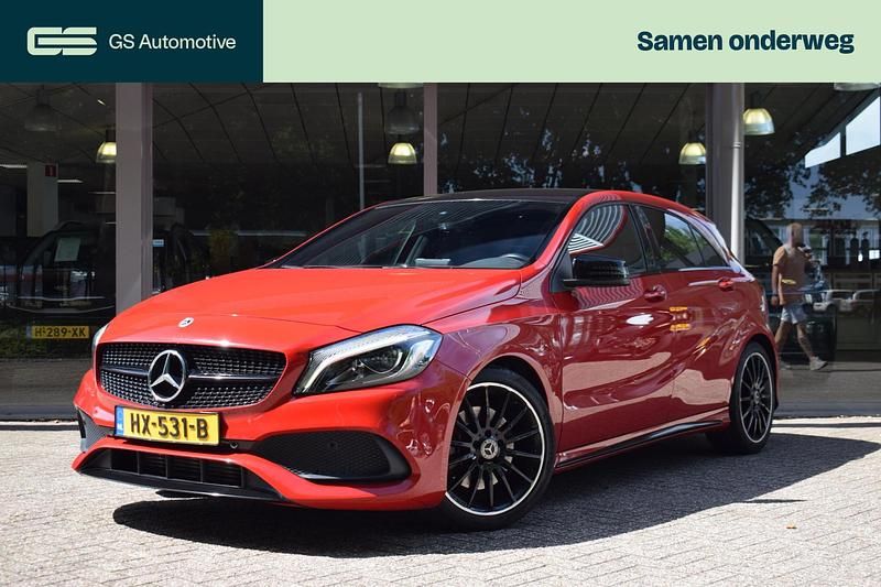 Rood Gebruikt 2016 Mercedes A250 Ambition Hatchback | € 21.490 - Afbeelding 1/4