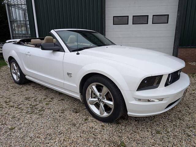 Occasion Ford Mustang GT 305 PK (224 kW) 2006 Wit Cabriolet
