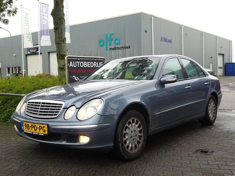 Occasion Mercedes E320 Elegance 225 PK (165 kW) 2004 Blauw Sedan