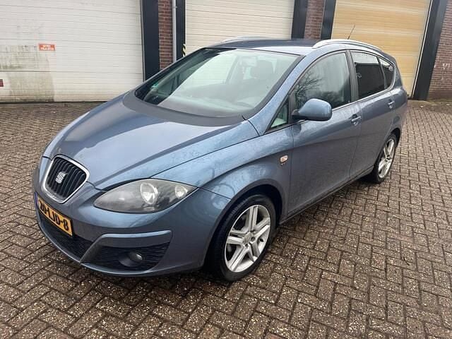 Blauw (metallic) Occasion 2010 Seat Altea XL Style MPV | € 1.500 (Super prijs) - Afbeelding 1/4