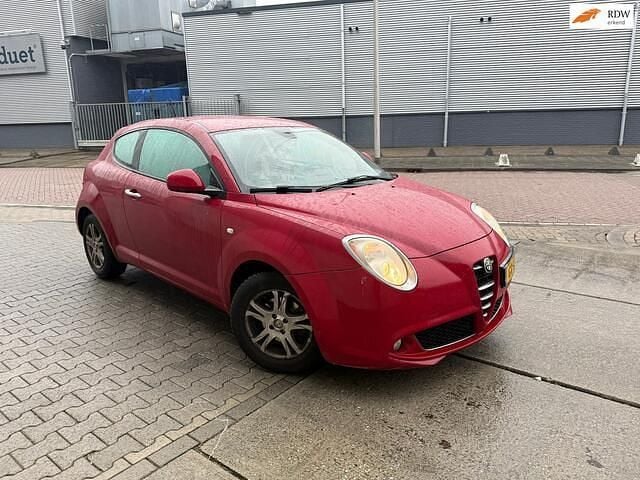 Occasion Alfa Romeo MiTo Distinctive 95 PK (69 kW) 2010 Rood Hatchback