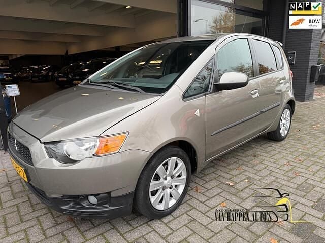 Grijs Gebruikt 2010 Mitsubishi Colt Edition Hatchback | € 5.450 (Eerlijke prijs) - Afbeelding 1/4