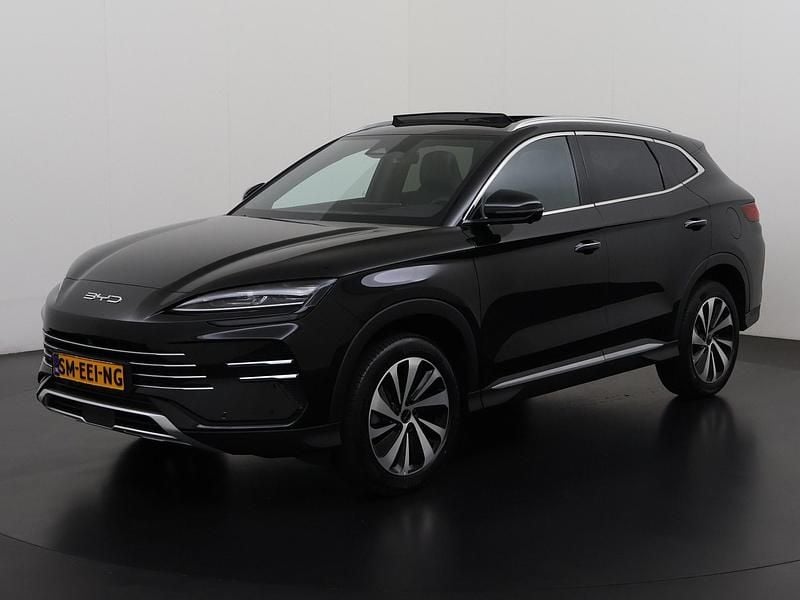 Zwart Nieuw 2025 BYD Seal U Boost SUV | € 38.895 - Afbeelding 1/4