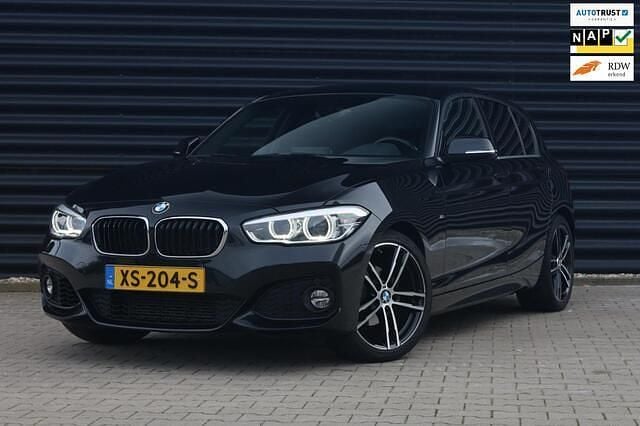 Occasion BMW 118 Executive 136 PK (100 kW) 2019 Zwart Hatchback