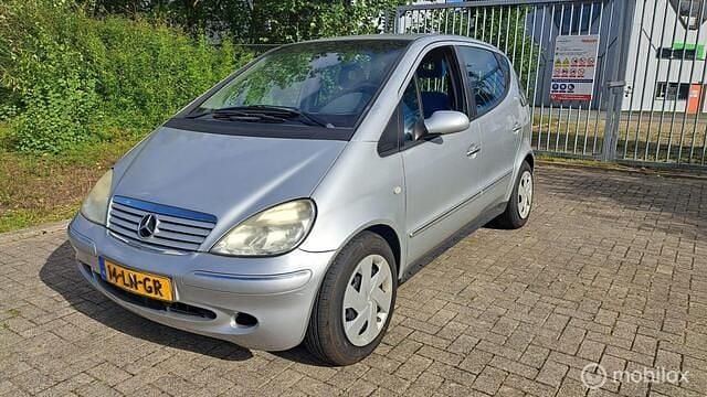 Grijs Gebruikt 2003 Mercedes A160 Elegance MPV | € 1.350 (Eerlijke prijs) - Afbeelding 1/4