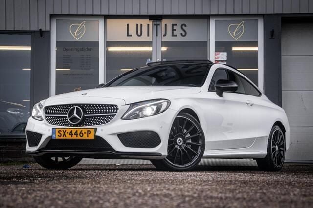 Wit Gebruikt 2017 Mercedes C200 AMG Coupé | € 24.900 (Eerlijke prijs) - Afbeelding 1/4