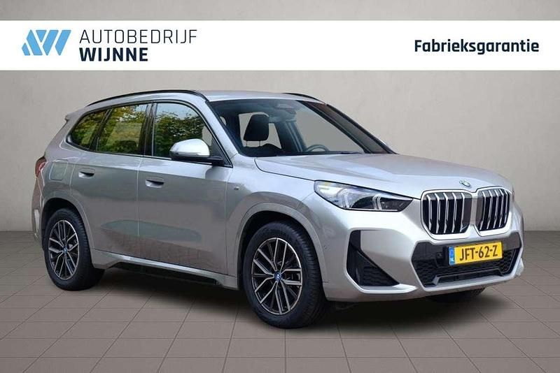 Zilver, metallic lak Gebruikt 2025 BMW X1 M Sport SUV | € 48.930 (Eerlijke prijs) - Afbeelding 1/4