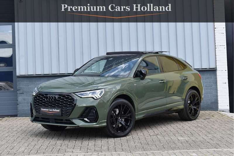 Groen, metallic lak Gebruikt 2022 Audi Q3 Sportback S-Line SUV | € 48.950 (Duur) - Afbeelding 1/4