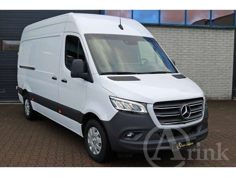 Wit Gebruikt 2023 Mercedes Sprinter Van | € 54.750 (Duur) - Afbeelding 1/3