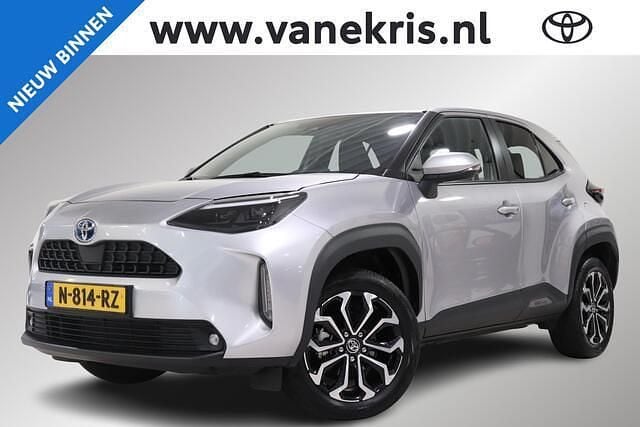 Grijs Gebruikt 2021 Toyota Yaris Cross Edition SUV | € 24.950 (Goede deal) - Afbeelding 1/4