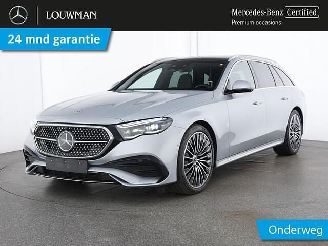 Zilver Gebruikt 2024 Mercedes E300 AMG Stationwagen | € 59.945 (Duur) - Afbeelding 1/4