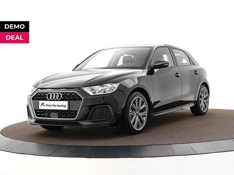 Zwart Occasion 2025 Audi A1 Sportback S-Line Hatchback | € 31.990 (Eerlijke prijs) - Afbeelding 1/4