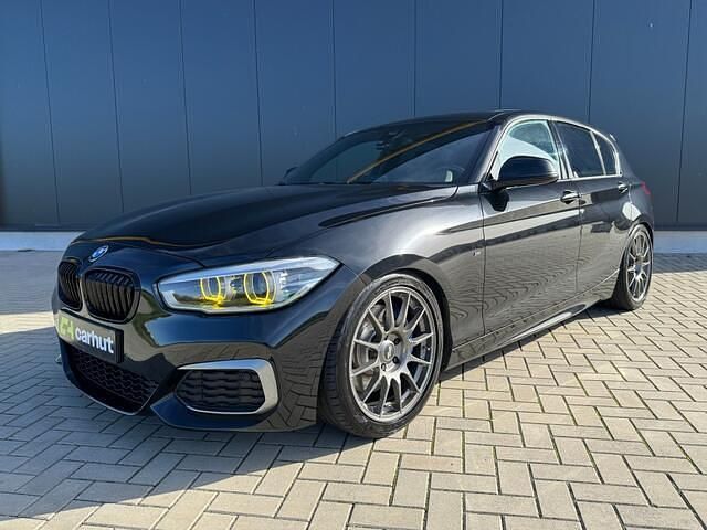 Zwart Gebruikt 2016 BMW M135 M Performance Hatchback | € 22.950 (Goede deal) - Afbeelding 1/4