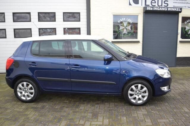 Occasion Skoda Fabia Ambition 86 PK (63 kW) 2010 Blauw Hatchback