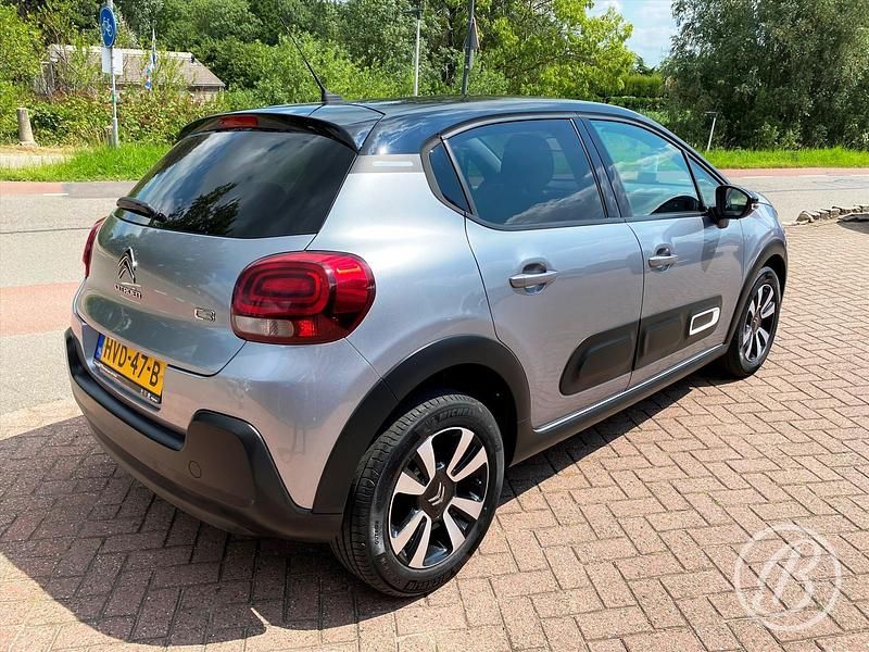 Occasion Citroën C3 Shine 83 PK (61 kW) 2021 Grijs Hatchback