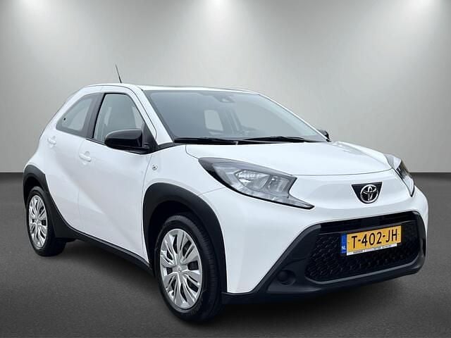 Wit Occasion 2023 Toyota Aygo X Edition SUV | € 15.901 (Goede deal) - Afbeelding 1/3