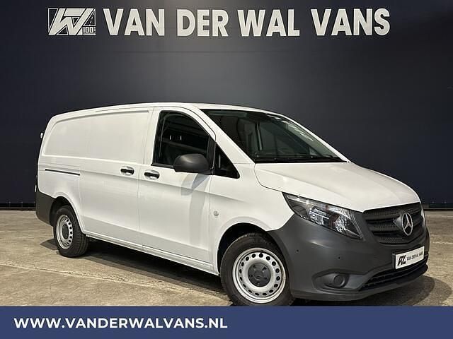 Wit Gebruikt 2021 Mercedes Vito MPV | € 18.900 (Eerlijke prijs) - Afbeelding 1/4