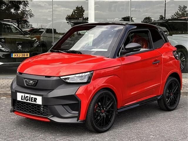 Nieuw Ligier JS50 2025 Rood Hatchback