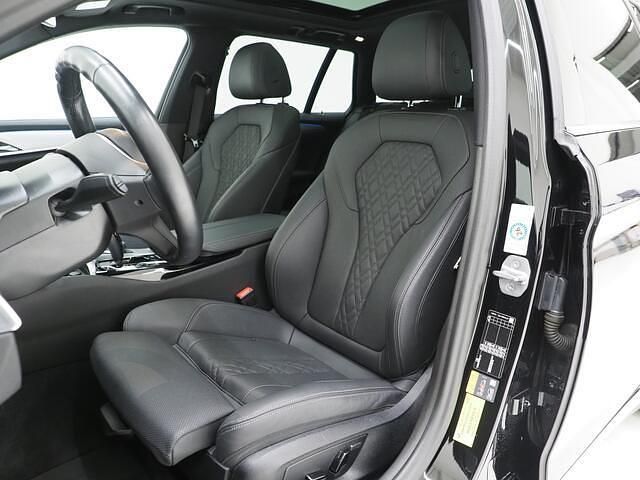 Occasion BMW 530e Sport Line 292 PK (214 kW) 2022 Zwart (metallic) Stationwagen