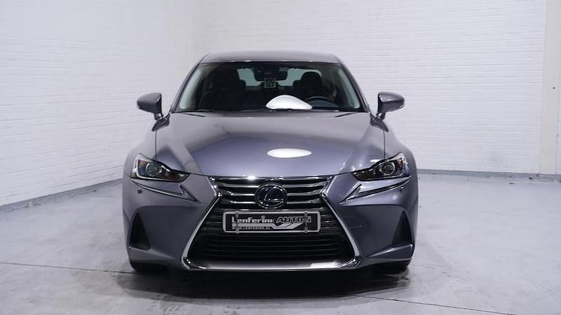 Occasion Lexus IS300h 223 PK (164 kW) 2020 Grijs (metallic) Sedan