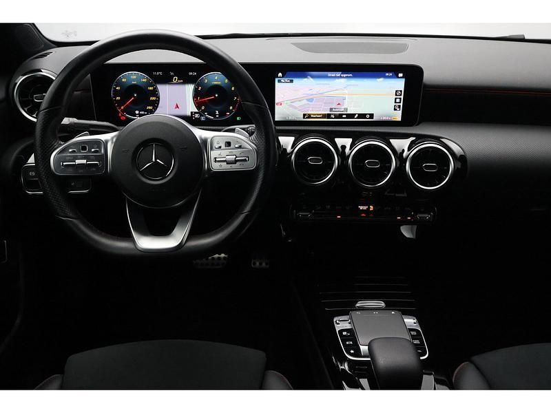 Occasion Mercedes A200 Business 165 PK (121 kW) 2019 Zwart Sedan
