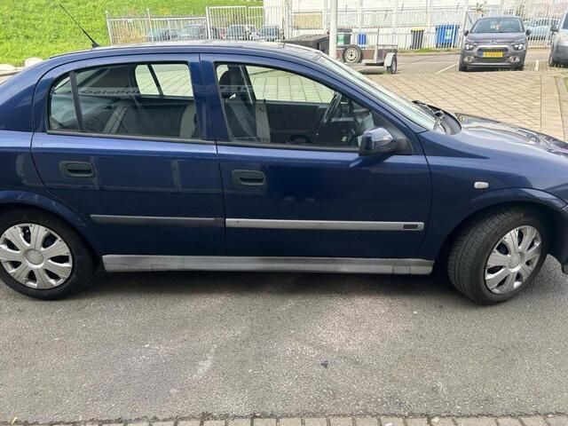 Occasion Opel Astra Sport 101 PK (74 kW) 2000 Blauw Hatchback