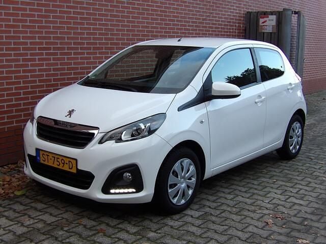 Wit Gebruikt 2018 Peugeot 108 Active Hatchback | € 6.750 (Goede deal) - Afbeelding 1/4