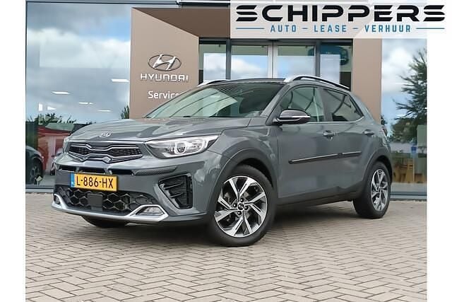 Grijs Gebruikt 2021 Kia Stonic GT-Line SUV | € 17.400 (Eerlijke prijs) - Afbeelding 1/4