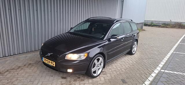 Zwart (metallic) Gebruikt 2006 Volvo V50 Stationwagen | € 1.000 (Super prijs) - Afbeelding 1/4