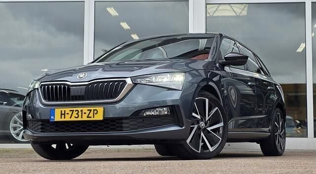 Grijs Gebruikt 2020 Skoda Scala Business Line Hatchback | € 17.394 (Eerlijke prijs) - Afbeelding 1/4