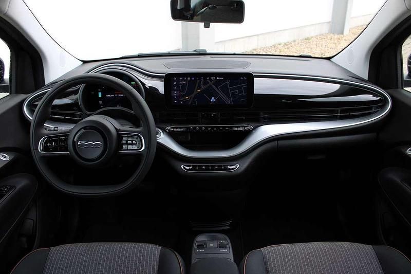 Occasion Fiat 500e Icon 69 kW (95 PK) 2025 Zwart Cabriolet