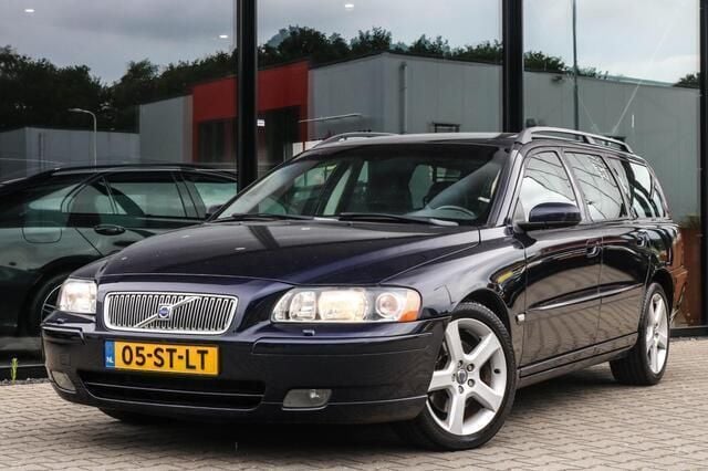 Blauw Gebruikt 2005 Volvo V70 Stationwagen | € 1.950 (Eerlijke prijs) - Afbeelding 1/4