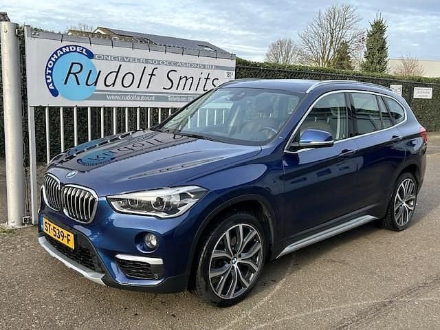 Blauw (metallic) Gebruikt 2018 BMW X1 Executive SUV | € 14.950 (Eerlijke prijs) - Afbeelding 1/4