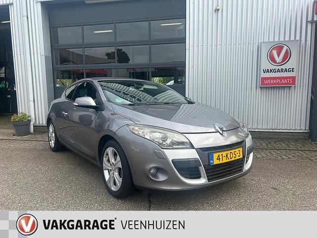 Grijs Gebruikt 2009 Renault Mégane Coupé Dynamique Coupé | € 4.950 (Eerlijke prijs) - Afbeelding 1/4