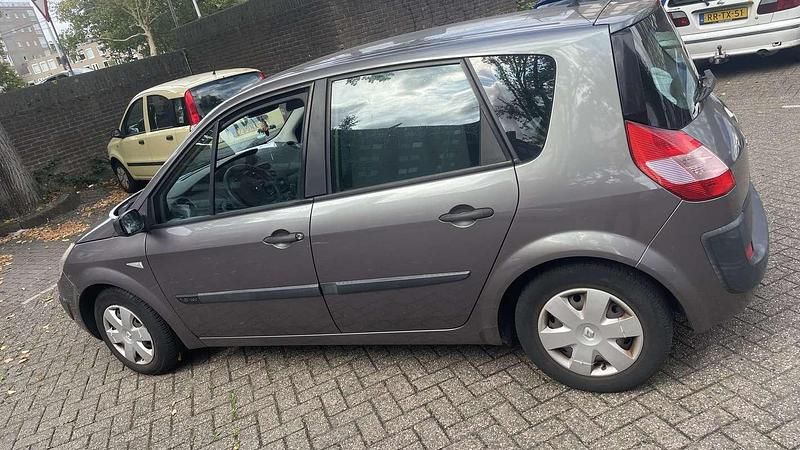 Occasion Renault Scénic II Basis 113 PK (83 kW) 2004 Grijs MPV
