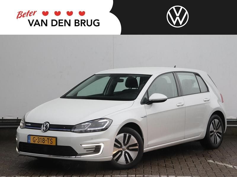 Wit Occasion 2019 VW e-Golf Hatchback | € 12.895 (Super prijs) - Afbeelding 1/4
