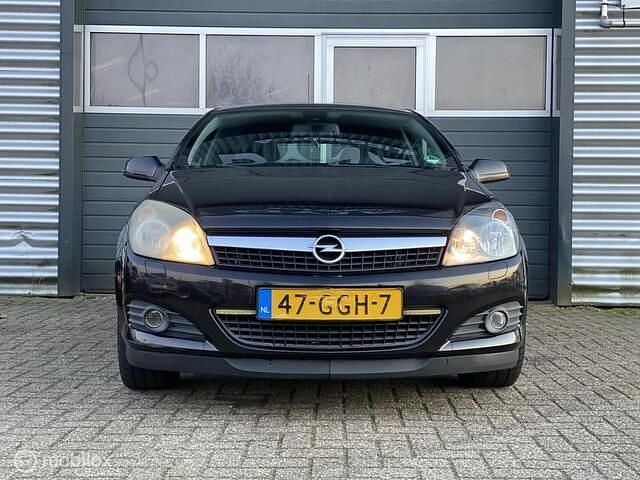 Occasion Opel Astra GTC Sport 140 PK (102 kW) 2008 Zwart (metallic) Hatchback