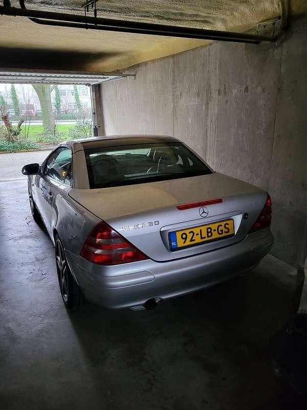 Occasion Mercedes SLK230 193 PK (141 kW) 1997 Zilver Cabriolet