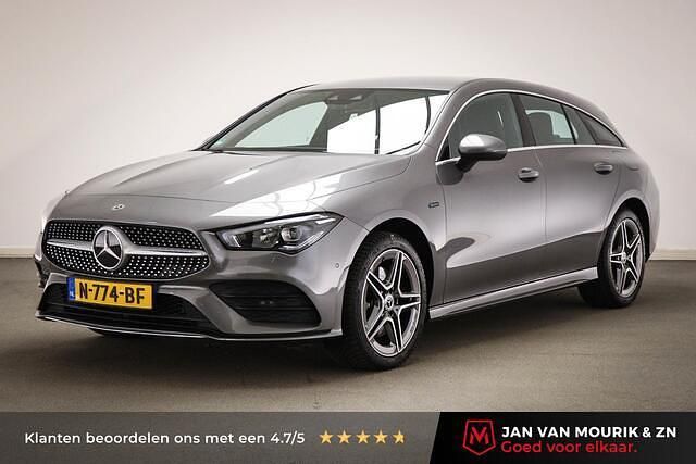 Occasion Mercedes CLA250 Shooting Brake AMG Line Premium Plus 218 PK (160 kW) 2020 Grijs Stationwagen