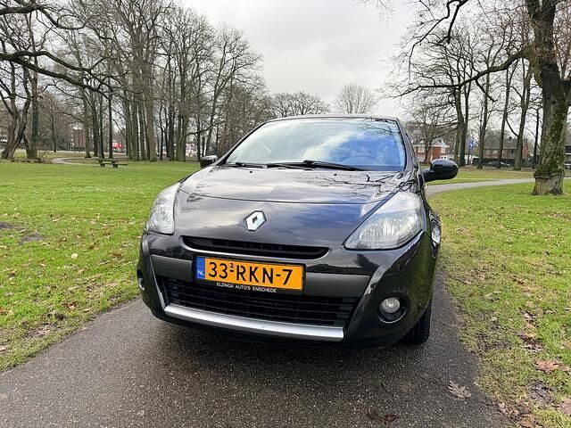 Occasion Renault Clio II Collection 75 PK (55 kW) 2011 Zwart Hatchback