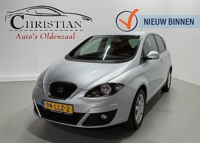 Grijs (metallic) Gebruikt 2010 Seat Altea Sport MPV | € 4.995 (Eerlijke prijs) - Afbeelding 1/4