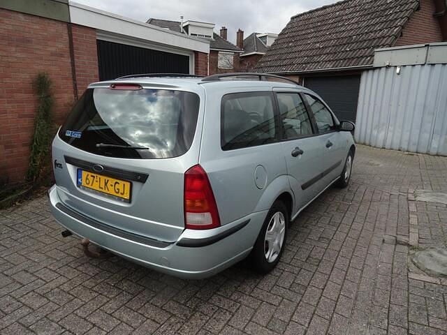 Occasion Ford Focus 101 PK (74 kW) 2003 Groen (metallic) Stationwagen