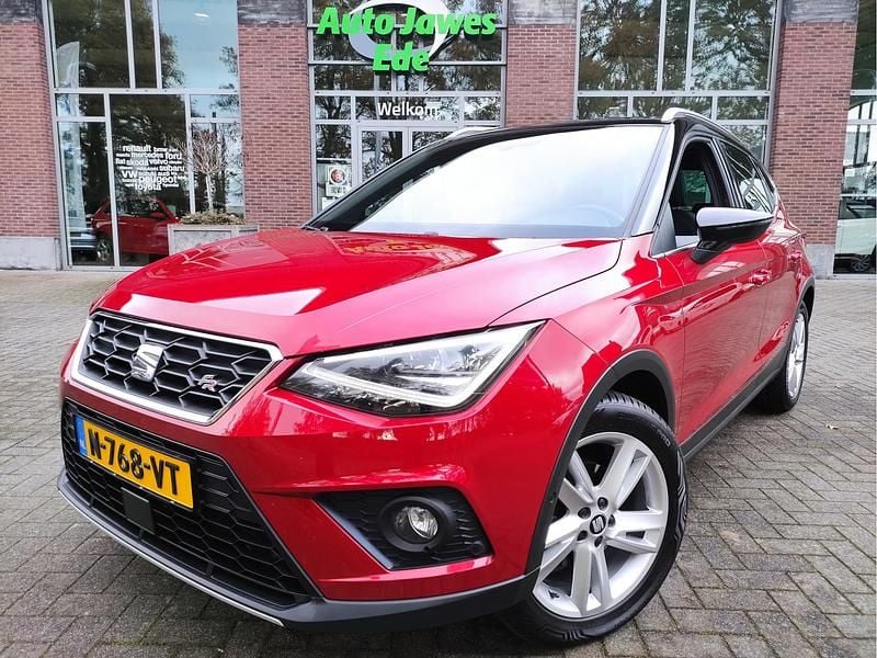 Rood Occasion 2022 Seat Arona Business SUV | € 16.945 (Super prijs) - Afbeelding 1/4