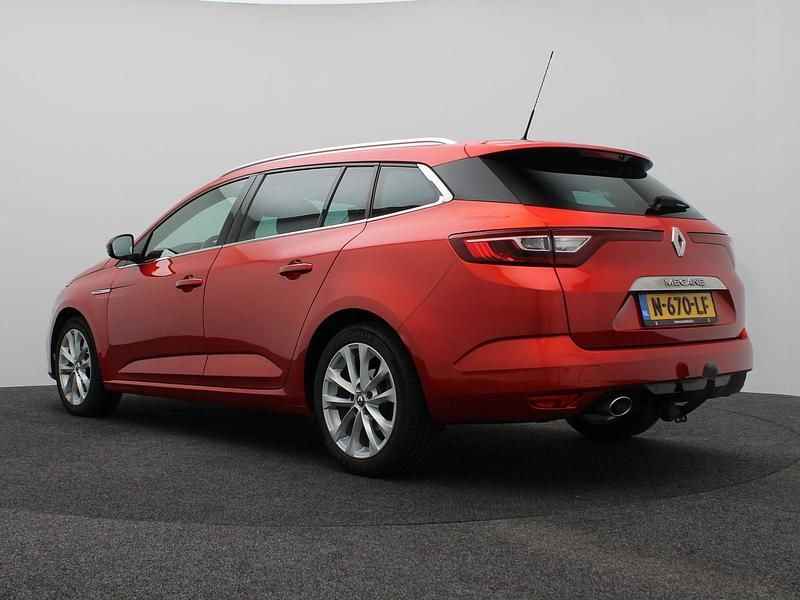Occasion Renault Mégane GrandTour Intens 2019 Rood Stationwagen