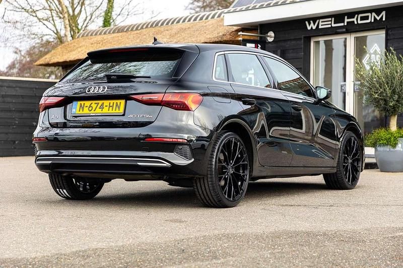Occasion Audi A3 Sportback e-tron Business 150 PK (110 kW) 2021 Zwart Hatchback