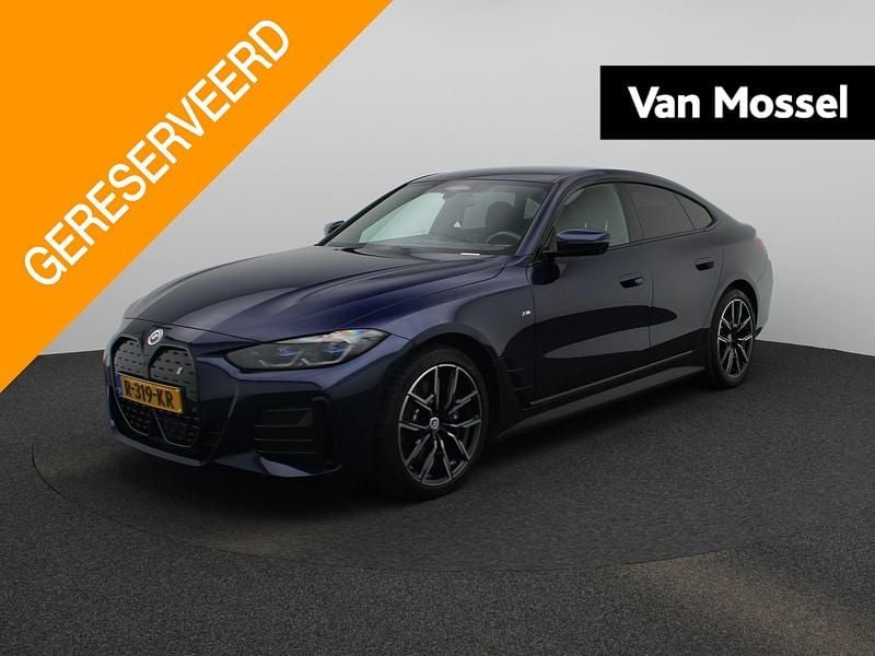 Blauw Gebruikt 2022 BMW i4 Executive Sedan | € 40.900 (Eerlijke prijs) - Afbeelding 1/4