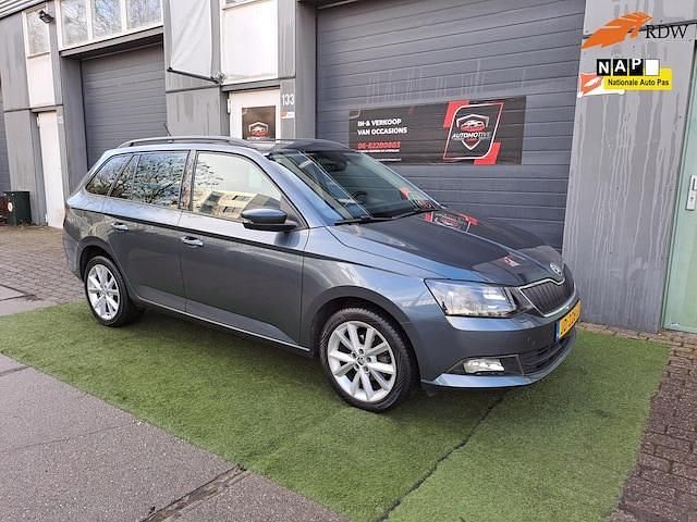 Occasion Skoda Fabia Joy 2016 Grijs (metallic) Stationwagen