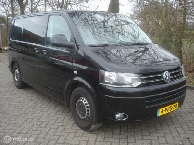Zwart Gebruikt 2010 VW T5 Van | € 3.650 - Afbeelding 1/4