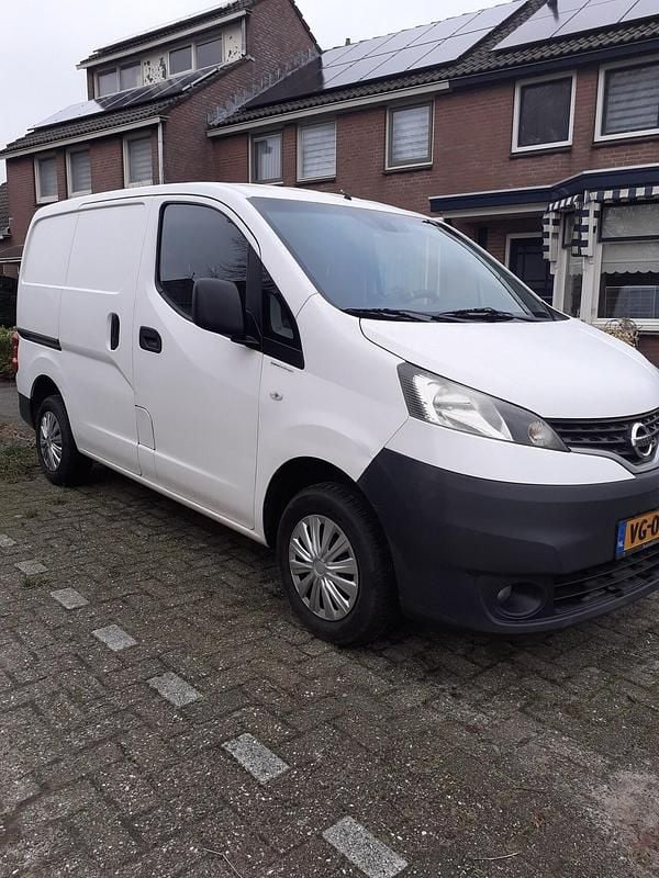 Wit (metallic) Occasion 2014 Nissan NV200 Acenta MPV | € 6.500 (Eerlijke prijs) - Afbeelding 1/4