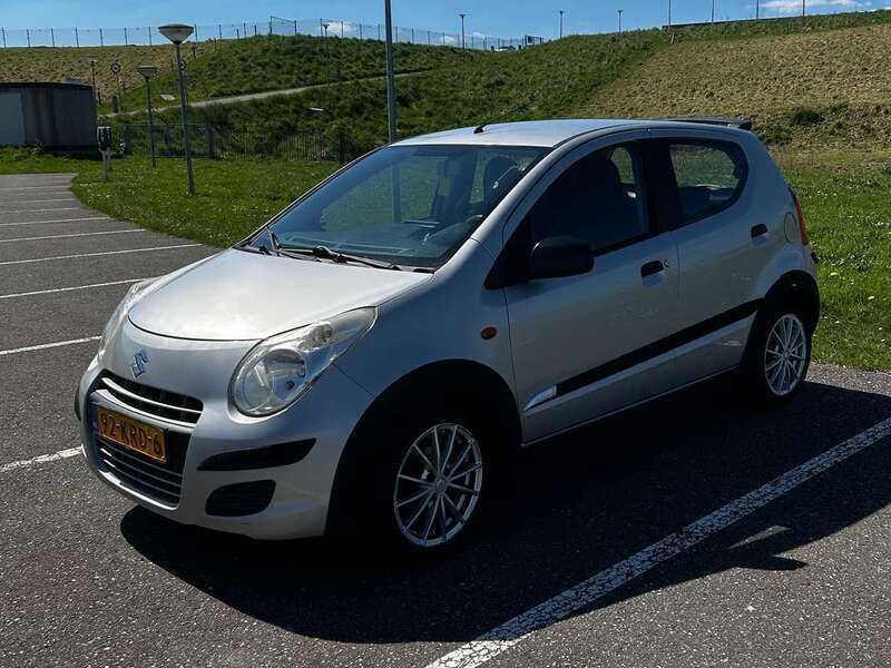 Grijs Gebruikt 2010 Suzuki Alto Comfort Hatchback | € 2.400 (Goede deal) - Afbeelding 1/4